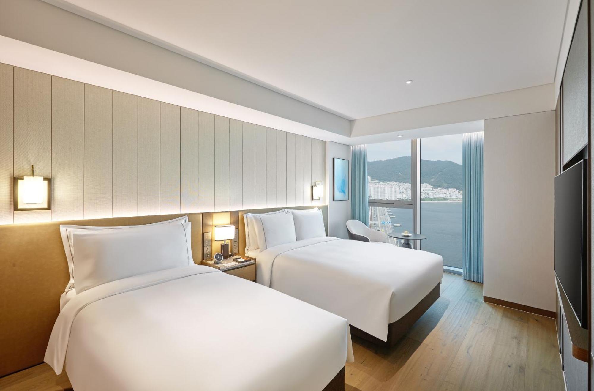 Wyndham Grand Busan Exterior photo