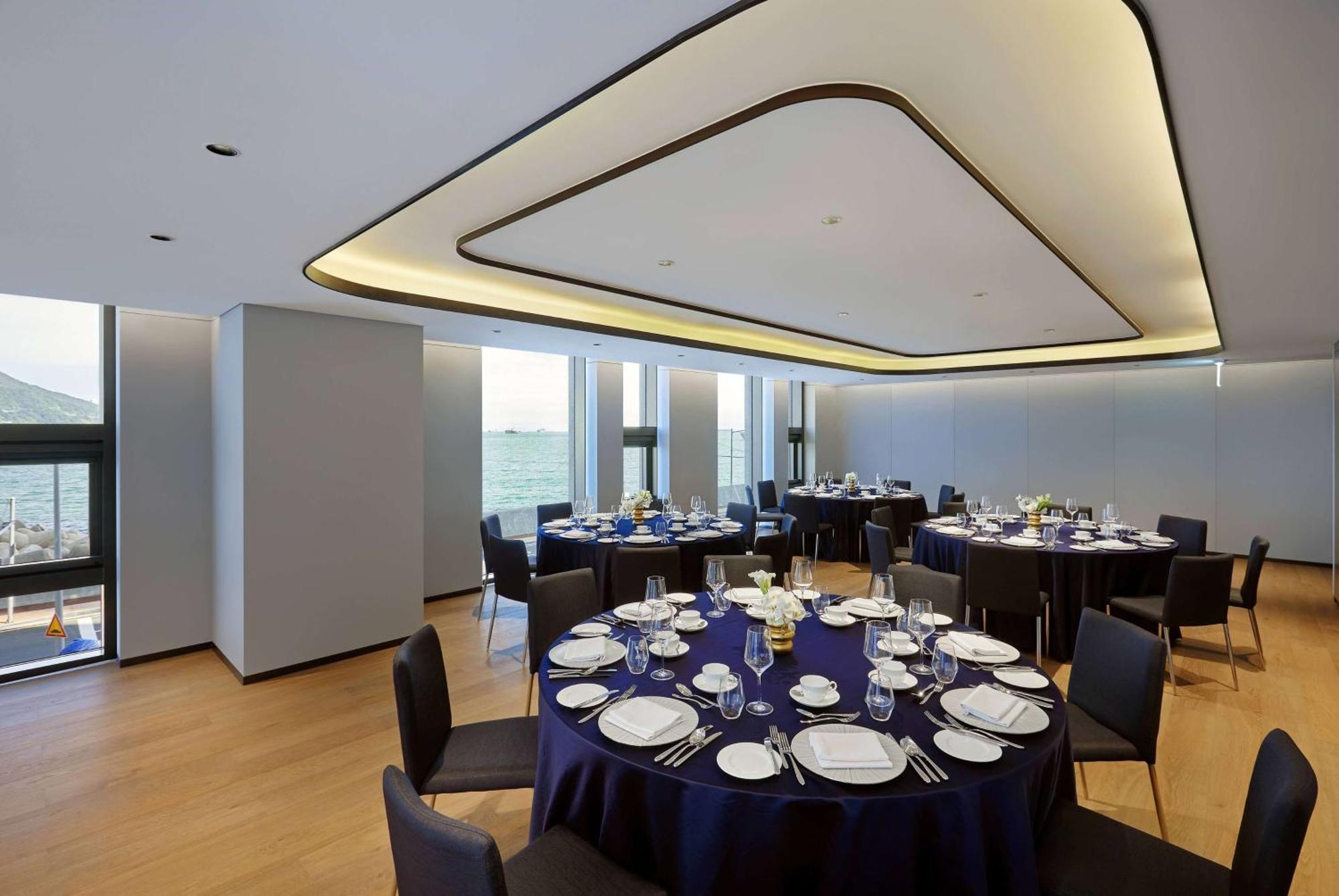 Wyndham Grand Busan Exterior photo